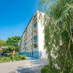 Apartment 396