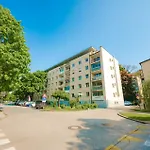Apartment 396